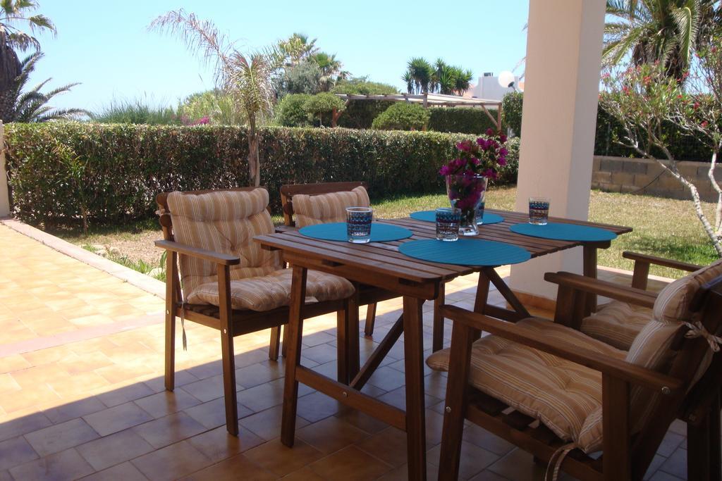 Villa Cala Vigliena Il Sole Negli Occhi Punta Braccetto Habitación foto
